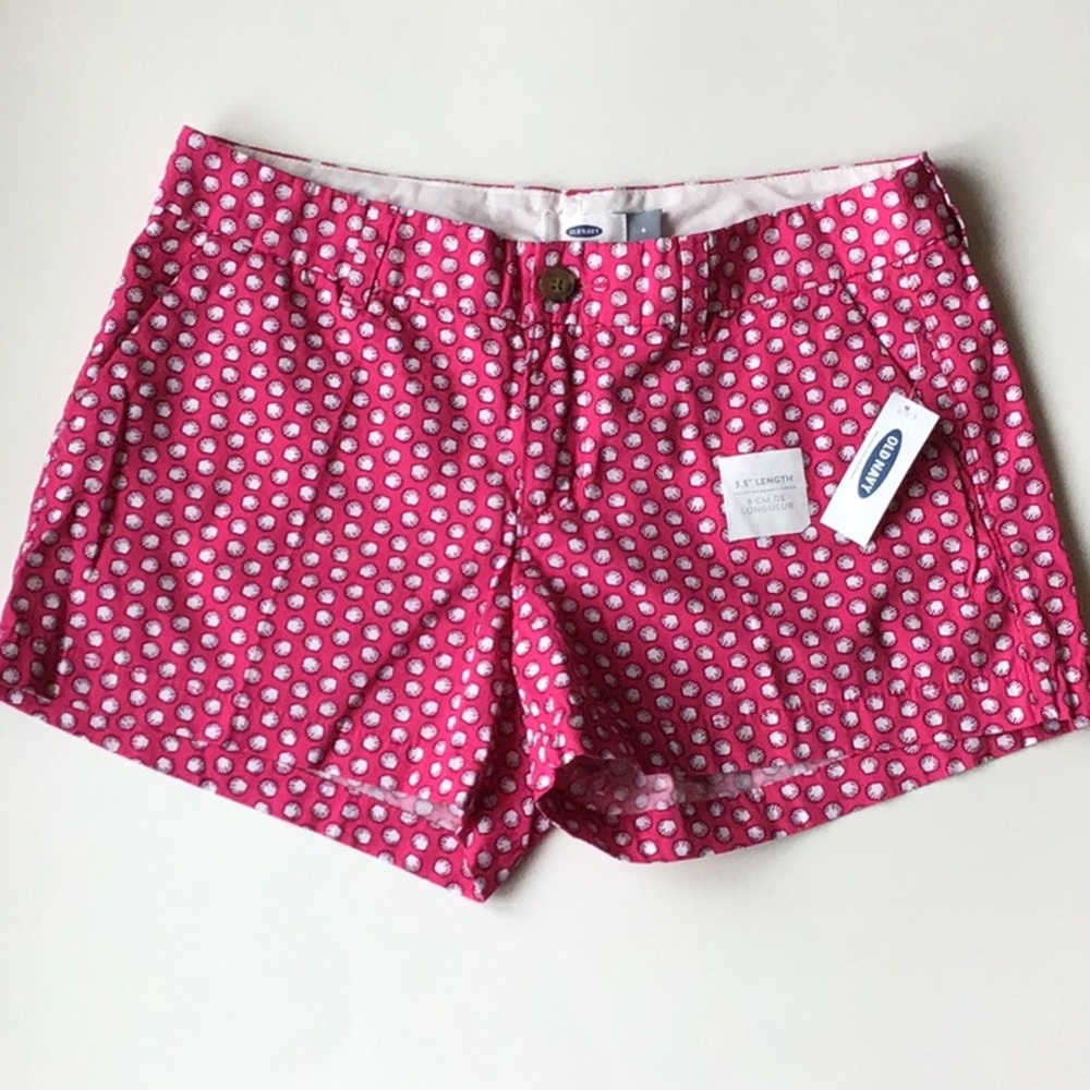 🐚 Pink Seashell Shorts